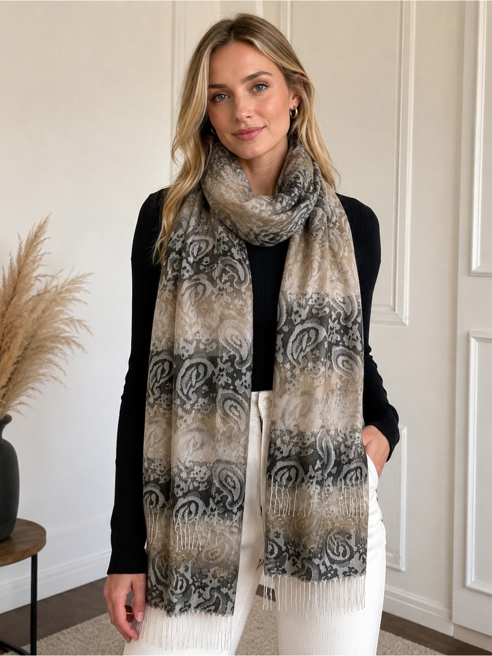 NWOT 100% Cashmere Made in Scotland Scarf Taupe Grey Cream Fringe